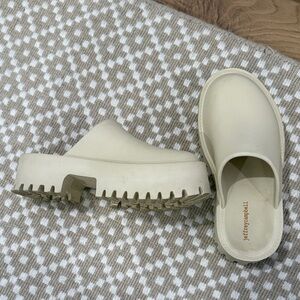 Jeffrey Campbell Cream Platform Mules